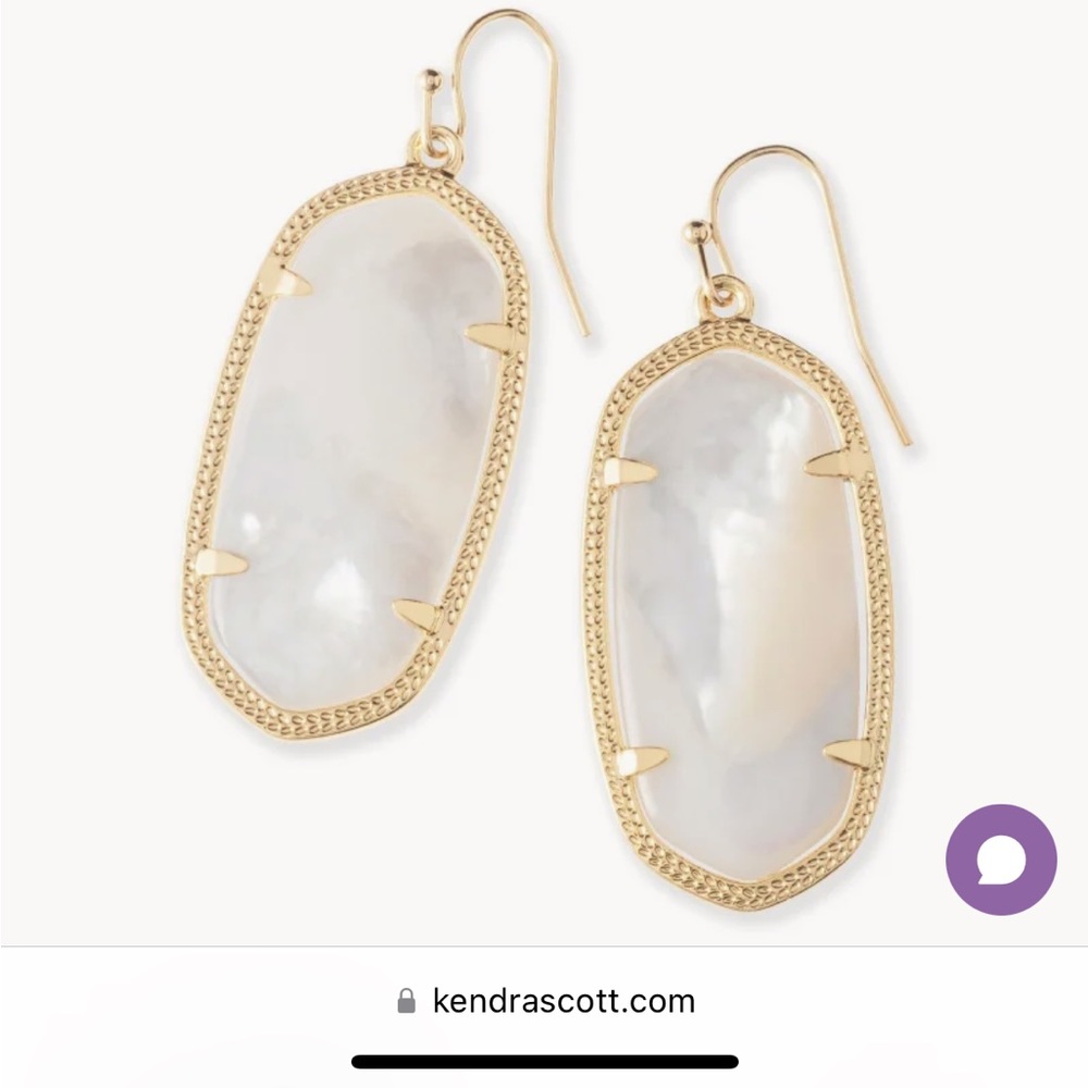 SOLD -Kendra Scott earrings